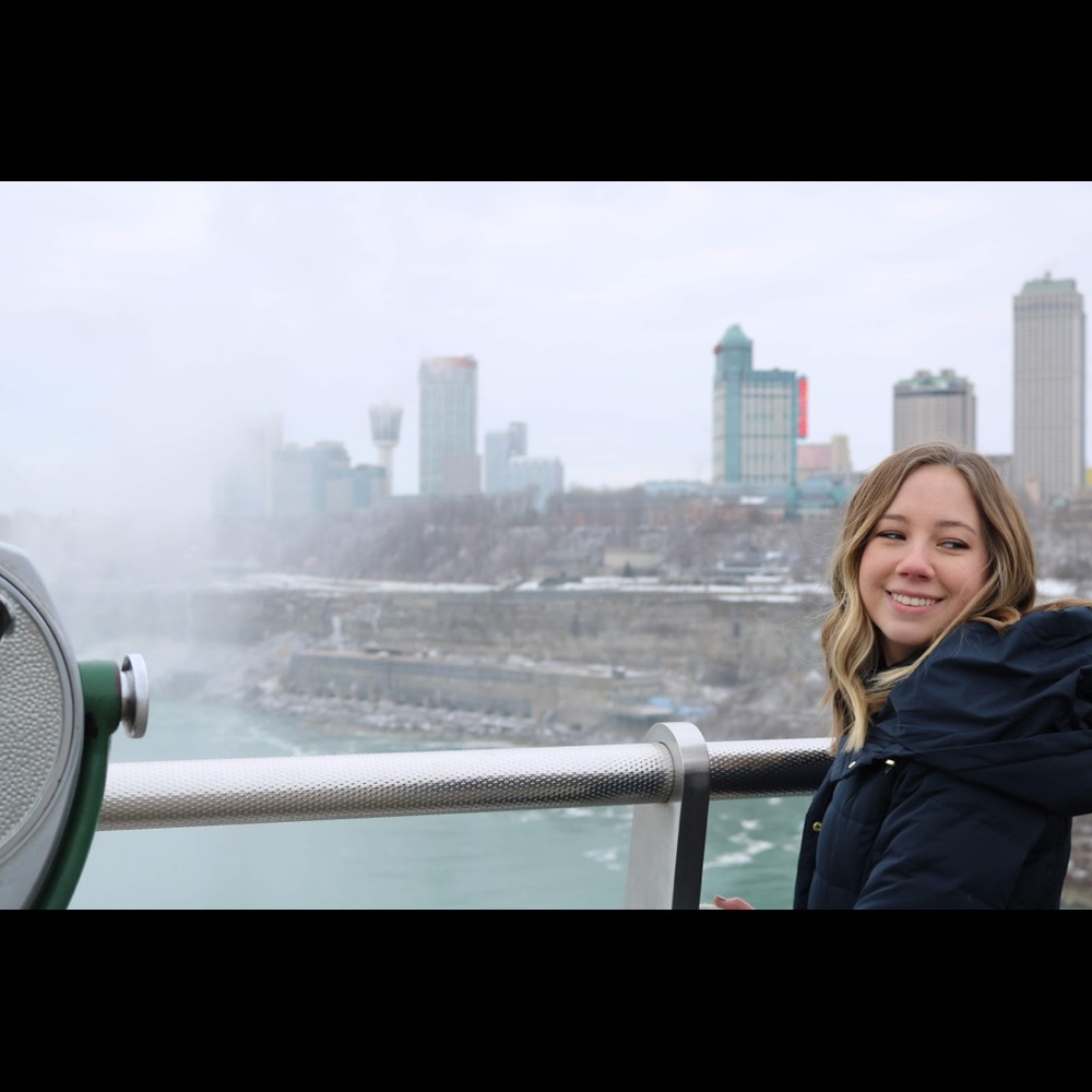 Meet your Posher, Chloe